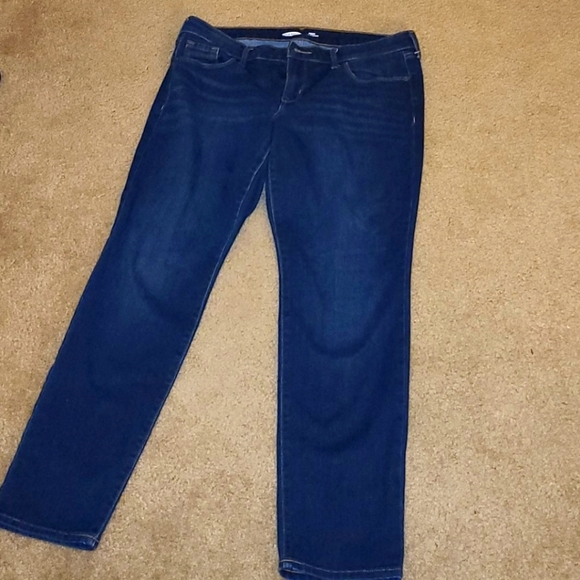 Old Navy Denim - Old navy dark wash slim straight jeans Size 10